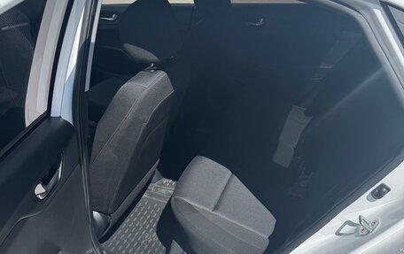 Hyundai Solaris II рестайлинг, 2022 год, 2 430 000 рублей, 18 фотография
