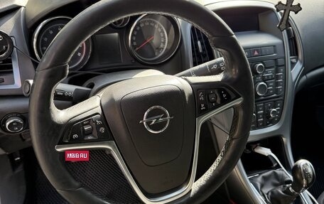 Opel Astra J, 2013 год, 990 000 рублей, 5 фотография