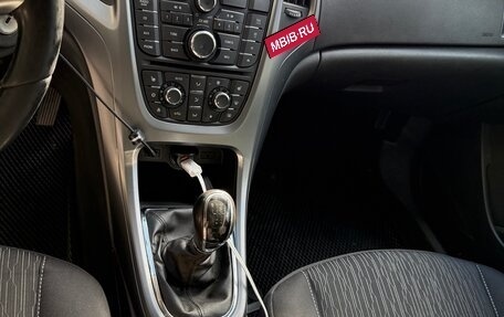 Opel Astra J, 2013 год, 990 000 рублей, 6 фотография