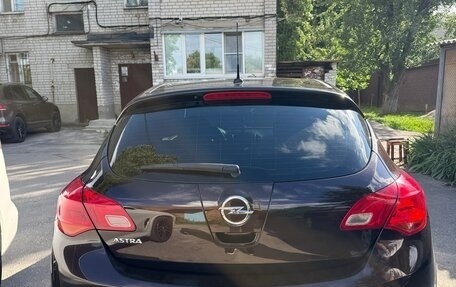 Opel Astra J, 2013 год, 990 000 рублей, 4 фотография