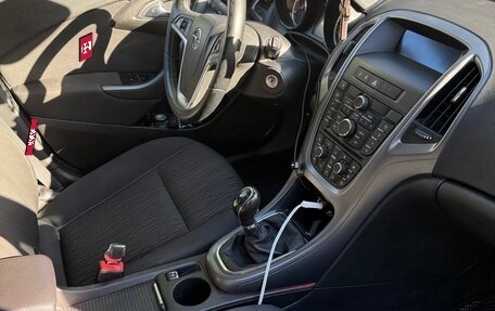 Opel Astra J, 2013 год, 990 000 рублей, 8 фотография