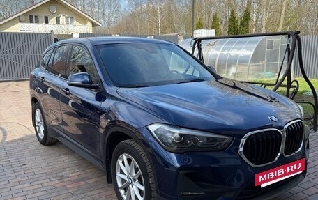 BMW X1, 2020 год, 3 300 000 рублей, 2 фотография