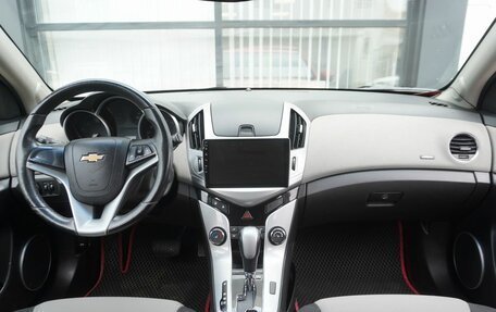 Chevrolet Cruze II, 2013 год, 800 000 рублей, 12 фотография