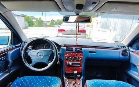 Mercedes-Benz E-Класс, 1998 год, 297 000 рублей, 7 фотография