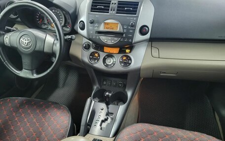 Toyota RAV4, 2006 год, 1 100 000 рублей, 19 фотография