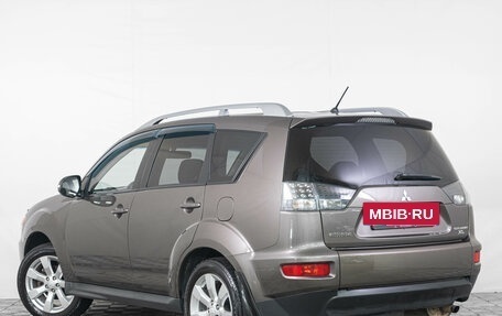 Mitsubishi Outlander III рестайлинг 3, 2010 год, 1 299 000 рублей, 5 фотография