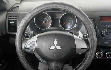 Mitsubishi Outlander III рестайлинг 3, 2010 год, 1 299 000 рублей, 16 фотография
