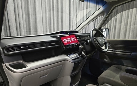Honda Stepwgn IV, 2016 год, 1 620 000 рублей, 13 фотография