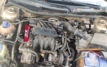 Volkswagen Bora, 2004 год, 260 000 рублей, 12 фотография