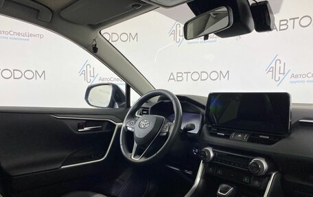 Toyota RAV4, 2024 год, 3 647 000 рублей, 10 фотография