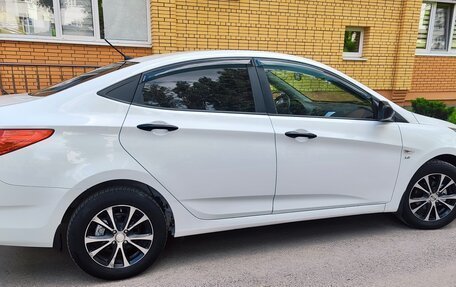 Hyundai Solaris II рестайлинг, 2013 год, 777 000 рублей, 3 фотография