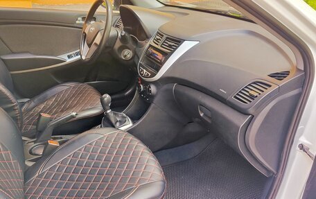Hyundai Solaris II рестайлинг, 2013 год, 777 000 рублей, 8 фотография