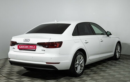 Audi A4, 2018 год, 1 899 700 рублей, 6 фотография