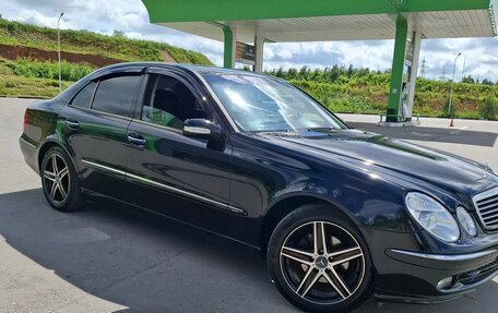 Mercedes-Benz E-Класс, 2004 год, 800 000 рублей, 2 фотография