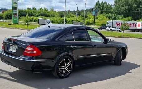 Mercedes-Benz E-Класс, 2004 год, 800 000 рублей, 18 фотография