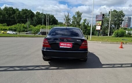 Mercedes-Benz E-Класс, 2004 год, 800 000 рублей, 3 фотография
