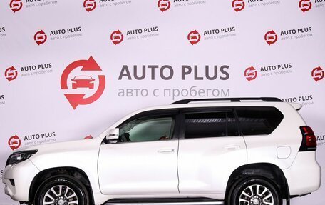 Toyota Land Cruiser Prado 150 рестайлинг 2, 2017 год, 4 240 000 рублей, 6 фотография