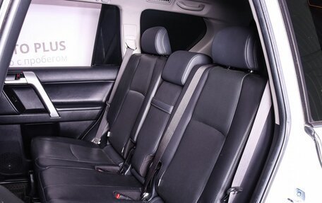 Toyota Land Cruiser Prado 150 рестайлинг 2, 2017 год, 4 240 000 рублей, 10 фотография