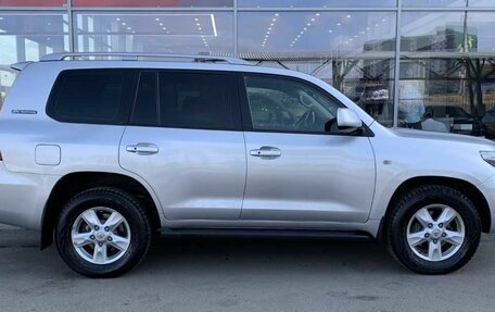 Toyota Land Cruiser 200, 2011 год, 2 700 000 рублей, 6 фотография