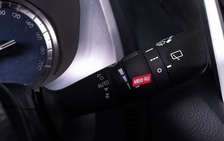 Toyota Land Cruiser Prado 150 рестайлинг 2, 2017 год, 4 240 000 рублей, 18 фотография