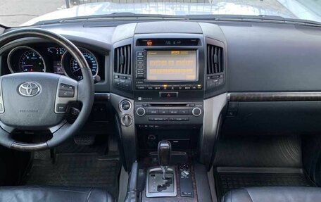 Toyota Land Cruiser 200, 2011 год, 2 700 000 рублей, 14 фотография