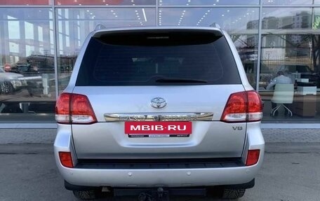 Toyota Land Cruiser 200, 2011 год, 2 700 000 рублей, 8 фотография