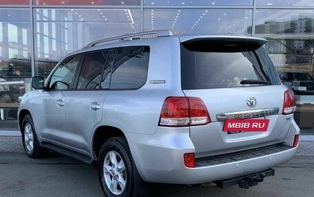 Toyota Land Cruiser 200, 2011 год, 2 700 000 рублей, 12 фотография