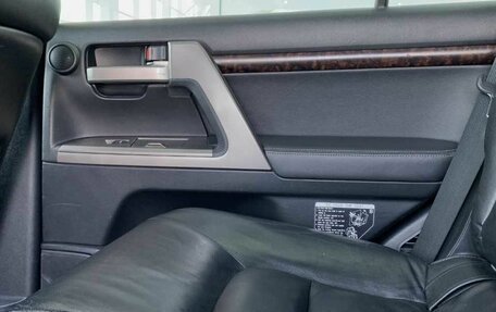 Toyota Land Cruiser 200, 2011 год, 2 700 000 рублей, 20 фотография