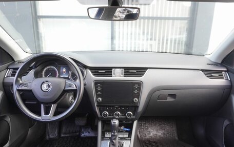 Skoda Octavia, 2017 год, 1 665 200 рублей, 8 фотография