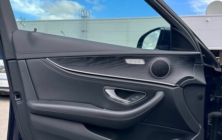 Mercedes-Benz E-Класс, 2020 год, 3 570 000 рублей, 10 фотография