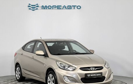 Hyundai Solaris II рестайлинг, 2011 год, 750 000 рублей, 3 фотография