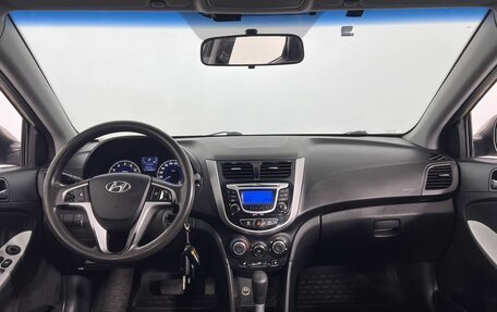 Hyundai Solaris II рестайлинг, 2011 год, 750 000 рублей, 14 фотография