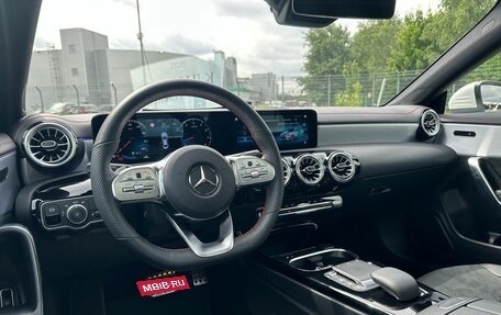 Mercedes-Benz CLA, 2021 год, 4 390 000 рублей, 38 фотография