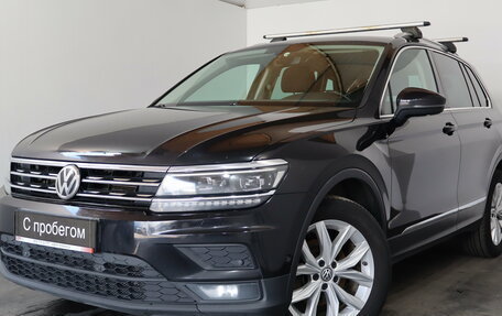 Volkswagen Tiguan II, 2018 год, 1 999 000 рублей, 3 фотография
