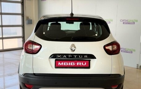 Renault Kaptur I рестайлинг, 2021 год, 978 000 рублей, 6 фотография