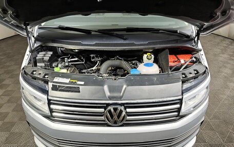 Volkswagen Multivan T6 рестайлинг, 2019 год, 3 999 999 рублей, 11 фотография