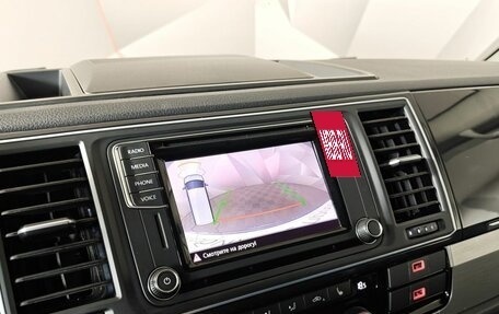 Volkswagen Multivan T6 рестайлинг, 2019 год, 3 999 999 рублей, 21 фотография