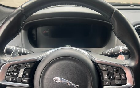 Jaguar F-Pace, 2017 год, 2 550 000 рублей, 8 фотография