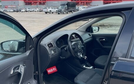 Volkswagen Polo VI (EU Market), 2011 год, 450 000 рублей, 18 фотография