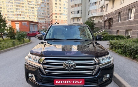 Toyota Land Cruiser 200, 2016 год, 5 750 000 рублей, 7 фотография