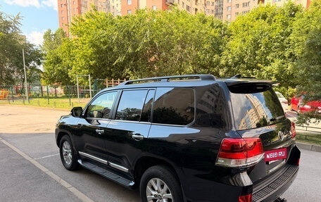 Toyota Land Cruiser 200, 2016 год, 5 750 000 рублей, 3 фотография