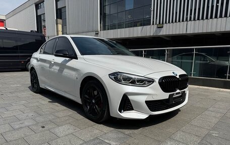 BMW 1 серия, 2023 год, 1 830 000 рублей, 3 фотография