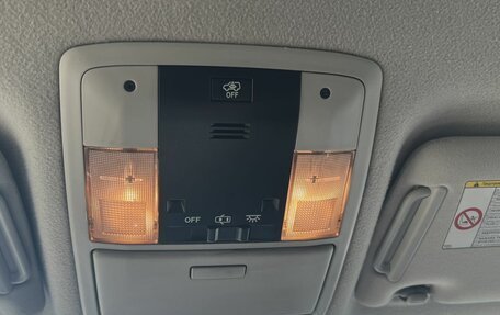 Toyota Land Cruiser Prado 150 рестайлинг 2, 2012 год, 2 610 000 рублей, 17 фотография