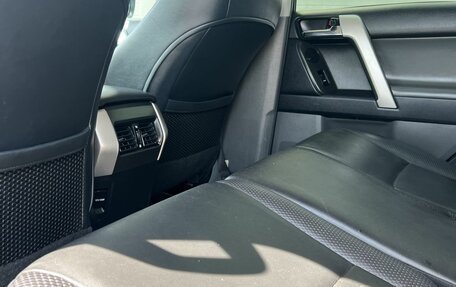 Toyota Land Cruiser Prado 150 рестайлинг 2, 2012 год, 2 610 000 рублей, 24 фотография