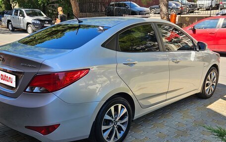 Hyundai Solaris II рестайлинг, 2015 год, 1 300 000 рублей, 4 фотография