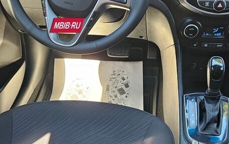 Hyundai Solaris II рестайлинг, 2015 год, 1 300 000 рублей, 8 фотография
