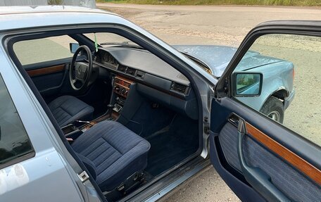 Mercedes-Benz W124, 1991 год, 230 000 рублей, 10 фотография