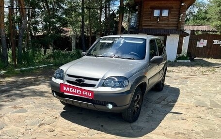 Chevrolet Niva I рестайлинг, 2009 год, 452 000 рублей, 9 фотография