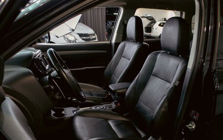 Mitsubishi Outlander III рестайлинг 3, 2014 год, 1 285 000 рублей, 11 фотография