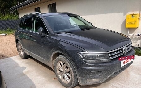 Volkswagen Tiguan II, 2018 год, 2 500 000 рублей, 2 фотография